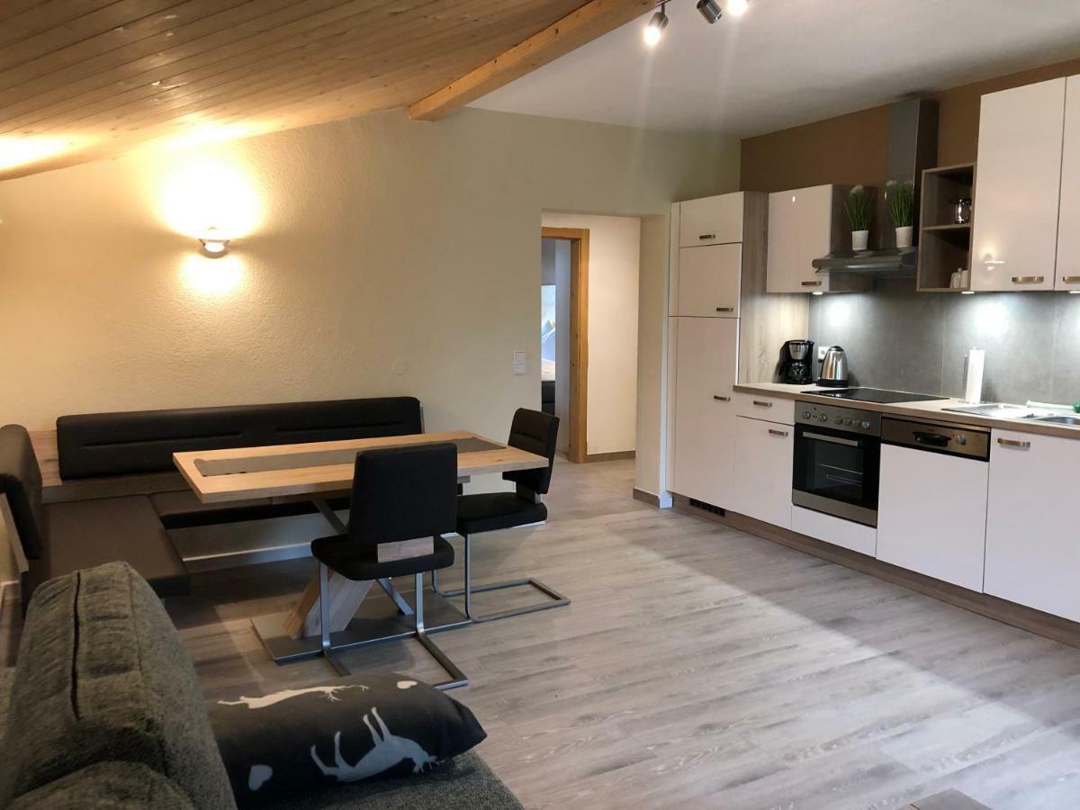 Apartamento Haus Bergsicht Lofer Exterior foto