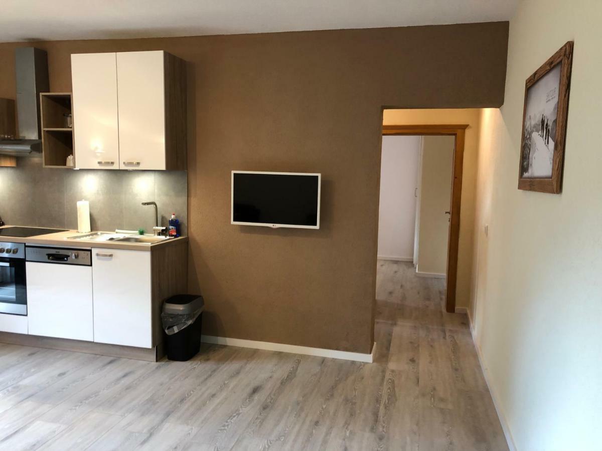 Apartamento Haus Bergsicht Lofer Exterior foto