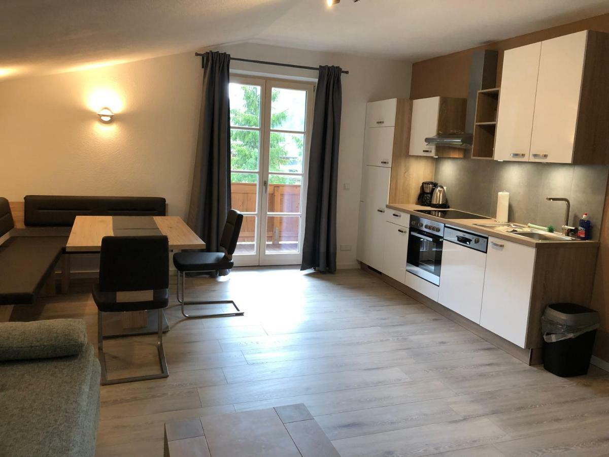 Apartamento Haus Bergsicht Lofer Exterior foto