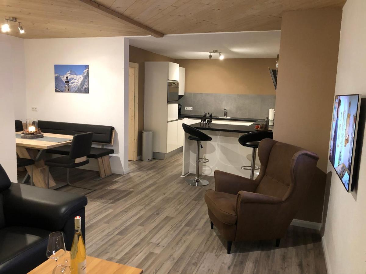 Apartamento Haus Bergsicht Lofer Exterior foto